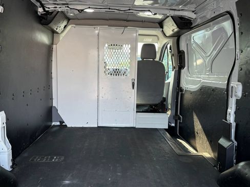 Used 2018 Ford Transit 250 130 Low Roof RWD image 42