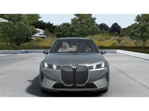 New 2026 BMW iX xDrive45 image 3