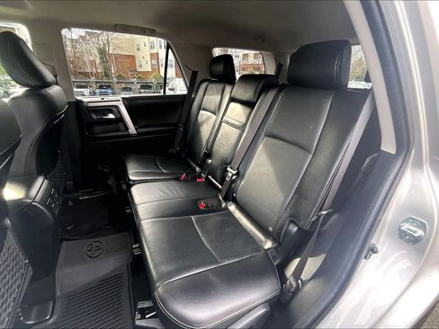 Used 2020 Toyota 4Runner 4WD image 25