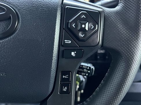 Used 2020 Toyota Tundra SR5 image 28