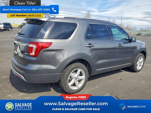 Used 2017 Ford Explorer XLT w/ Equipment Group 202A image 4