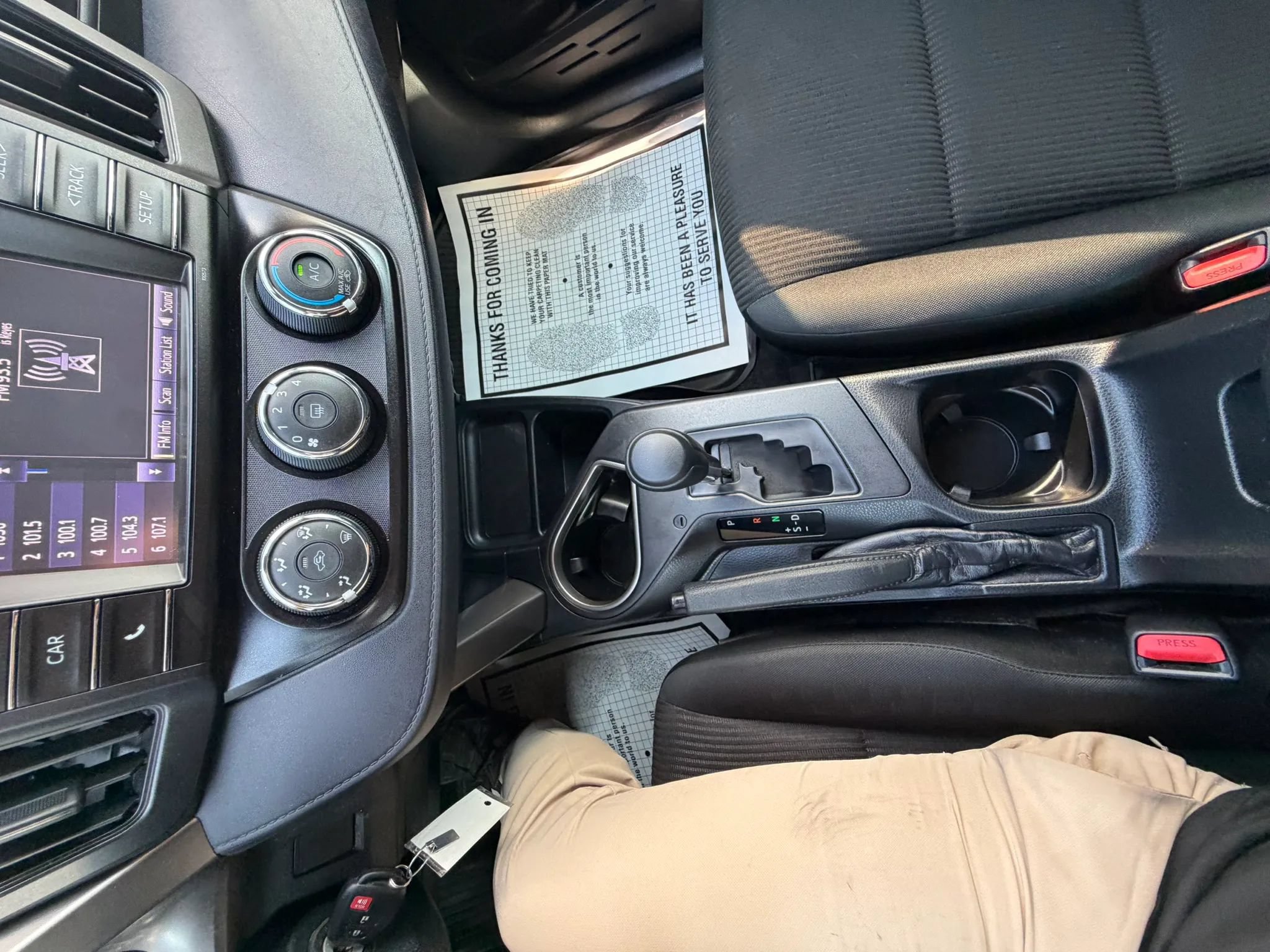 Used 2018 Toyota RAV4 LE w/ All Weather Liner Package AWD/4WD image 26
