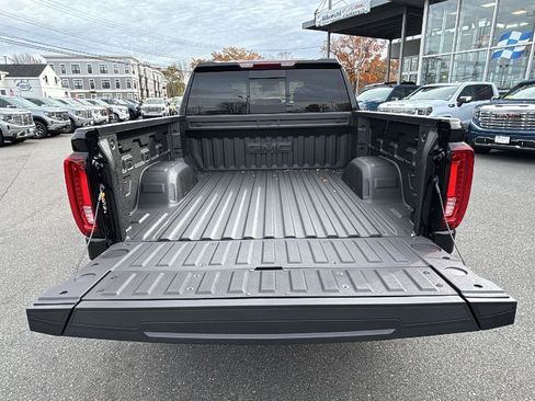 New 2026 GMC Sierra 1500 SLT w/ SLT Premium Plus Package image 32
