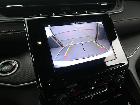 New 2025 Jeep Grand Cherokee L Laredo w/ Luxury Tech Group I image 37