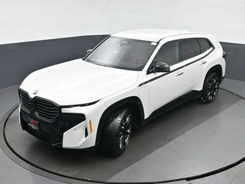Used 2023 BMW XM image 35