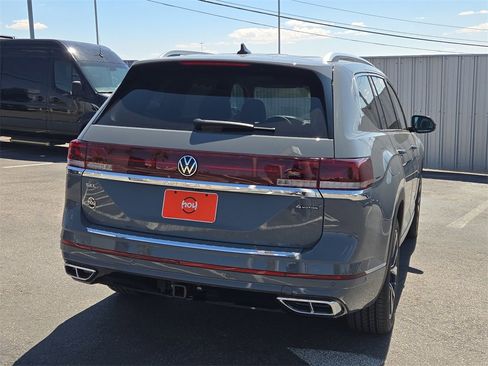 New 2025 Volkswagen Atlas SEL Premium R-Line image 10