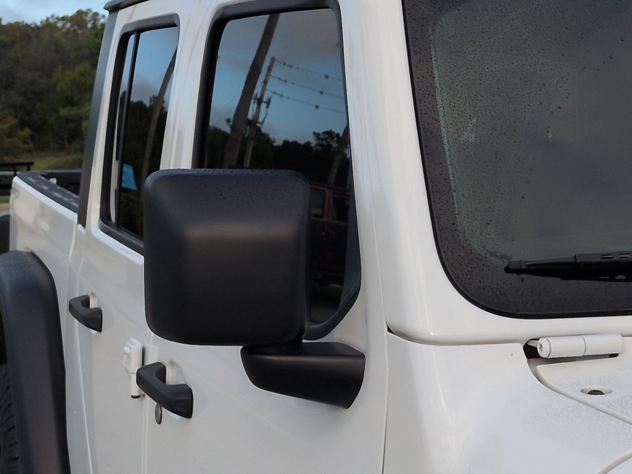 Used 2022 Jeep Gladiator Rubicon w/ LED Lighting Group AWD/4WD image 12