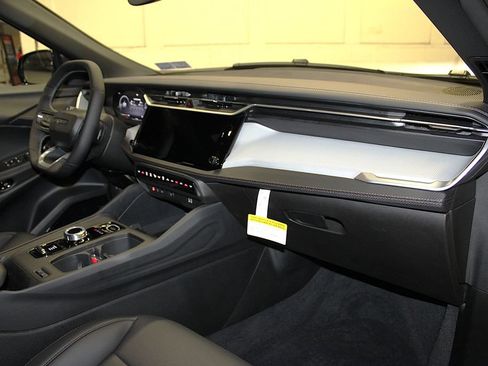 New 2026 Jeep Cherokee Limited AWD/4WD image 30