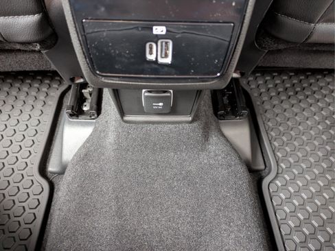 New 2026 Jeep Compass Latitude w/ Sun and Sound Group AWD/4WD image 11