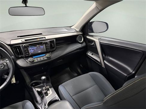 Used 2016 Toyota RAV4 XLE image 27