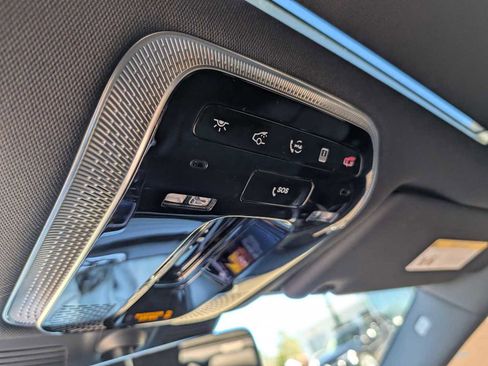 Used 2025 Mercedes-Benz S 580e 4MATIC Sedan image 17