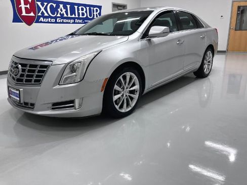 Used 2013 Cadillac XTS Premium image 6
