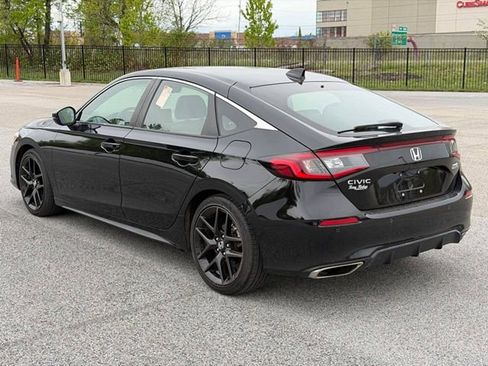 Used 2023 Honda Civic Sport Touring image 5