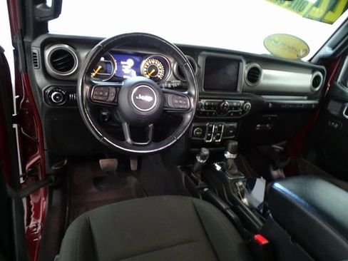 Certified 2022 Jeep Wrangler Unlimited Sport image 4