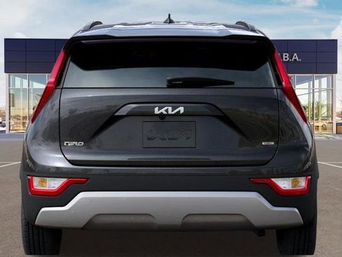 New 2026 Kia Niro EX FWD image 13
