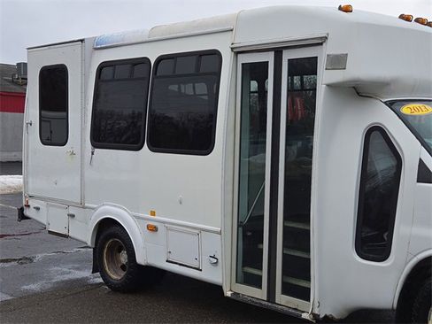 Used 2013 Chevrolet Express 3500 w/ Shuttle Bus Package image 35