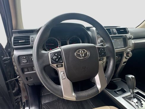 Used 2019 Toyota 4Runner SR5 Premium RWD image 11