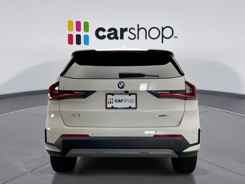 Used 2023 BMW X1 xDrive28i AWD/4WD image 4