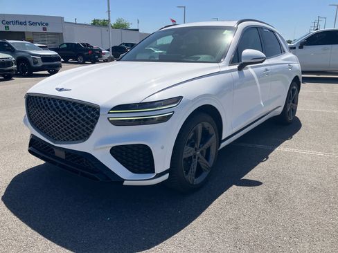 Used 2022 Genesis GV70 3.5T Sport w/ Sport Prestige Package AWD/4WD image 3