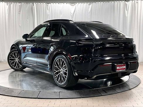 New 2026 Porsche Macan Turbo Electric AWD/4WD image 3