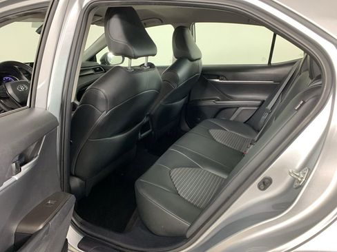 Used 2024 Toyota Camry SE image 32