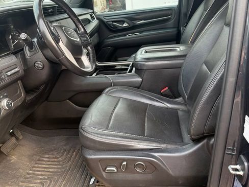 Used 2021 GMC Yukon XL Denali w/ Advanced Technology Package AWD/4WD image 9