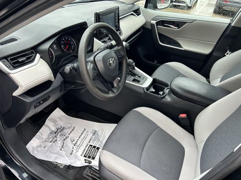 Certified 2020 Toyota RAV4 XLE image 29