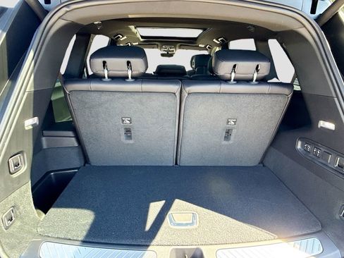 New 2026 Cadillac Vistiq Luxury image 27