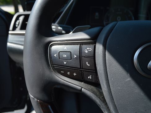 Used 2019 Lexus ES 350 w/ Premium Package FWD image 15