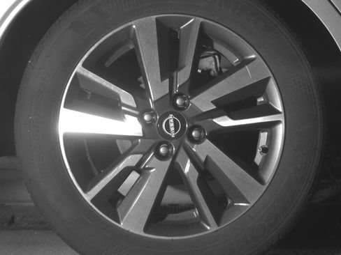Used 2025 Nissan Versa SV FWD image 12
