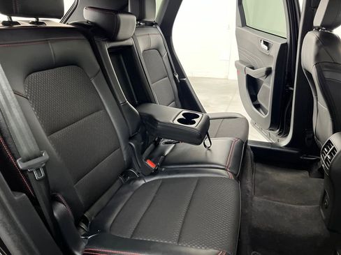 Used 2025 Ford Escape ST-Line image 17