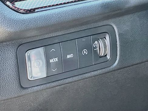 Used 2024 Chevrolet Traverse RS AWD/4WD image 10