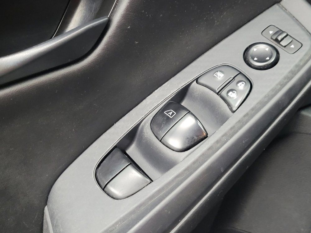 Used 2025 Nissan Sentra S FWD image 27