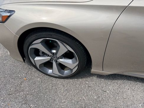 Used 2020 Honda Accord Touring image 9