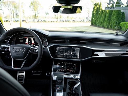 Certified 2024 Audi RS 6 performance AWD/4WD image 40