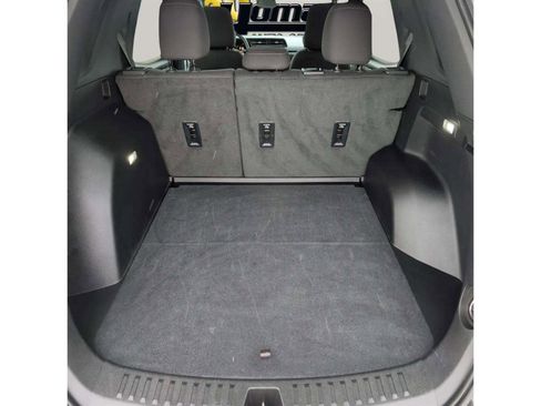 Used 2025 GMC Terrain Elevation image 16