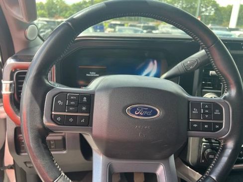 Used 2023 Ford F250 Lariat w/ Lariat Ultimate Package AWD/4WD image 6