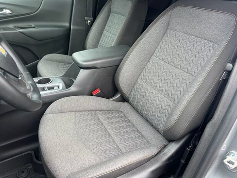 Used 2024 Chevrolet Equinox LT AWD/4WD image 12