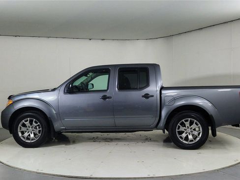 Used 2021 Nissan Frontier SV image 4