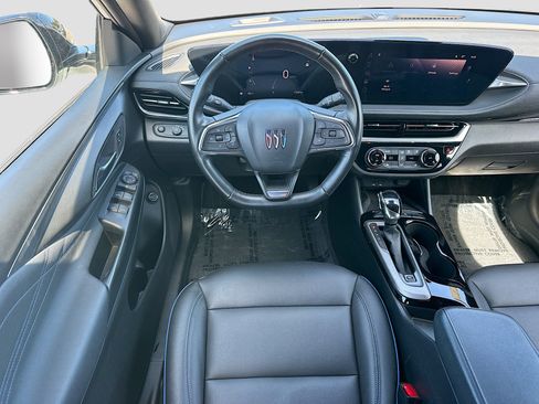 Used 2024 Buick Envista Sport Touring w/ Convenience I Package FWD image 19