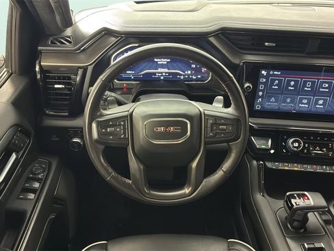 Used 2023 GMC Sierra 1500 AT4X image 16