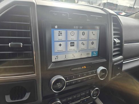 Used 2019 Ford Expedition XLT w/ Equipment Group 202A image 29