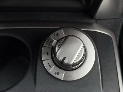 Used 2018 Toyota 4Runner Limited image 22