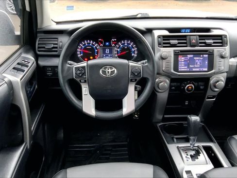 Used 2019 Toyota 4Runner SR5 Premium image 5
