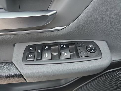 Used 2019 RAM 1500 Big Horn image 17