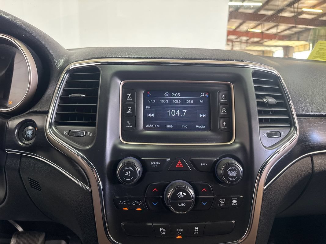 Used 2014 Jeep Grand Cherokee Limited AWD/4WD image 15