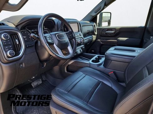 Used 2022 GMC Sierra 3500 Denali w/ Denali Ultimate Package AWD/4WD image 17