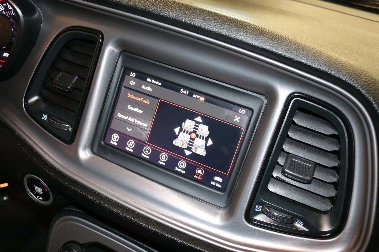 Used 2023 Dodge Challenger SXT RWD image 31