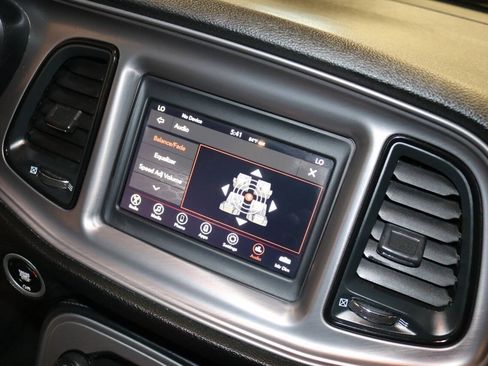 Used 2023 Dodge Challenger SXT RWD image 31