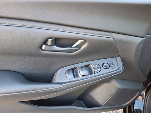 Certified 2025 Nissan Sentra S image 12